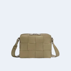 보테가 베네타 카세트 카메라백 토프